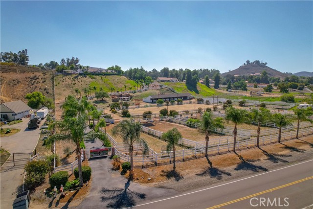 Detail Gallery Image 11 of 75 For 37550 Avenida La Cresta, Murrieta,  CA 92562 - 4 Beds | 2/1 Baths