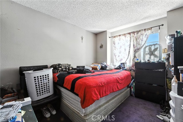 11394 Aqua Court, Fontana CA: https://media.crmls.org/medias/78e9c4fa-7081-4ea9-895c-d1431437cd6d.jpg