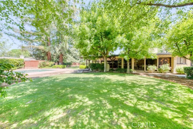 6641 N Van Ness Boulevard, Fresno CA: https://media.crmls.org/medias/78e9ef48-d704-4367-8afb-dfccce709e45.jpg