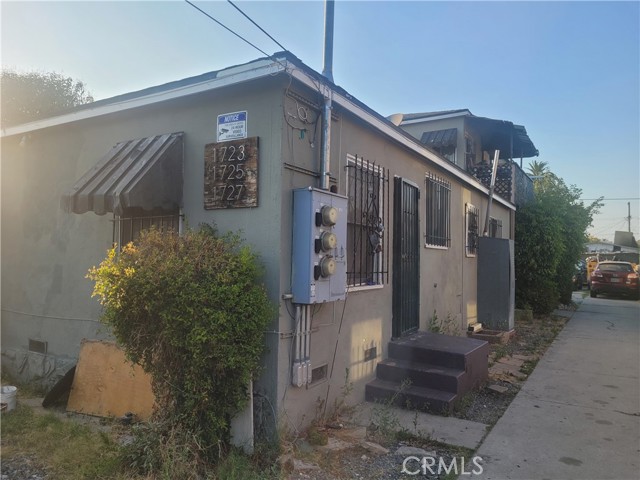 1723 W 35th Place, Los Angeles CA: https://media.crmls.org/medias/78ea5016-70c4-479e-b693-9db37d74ebed.jpg