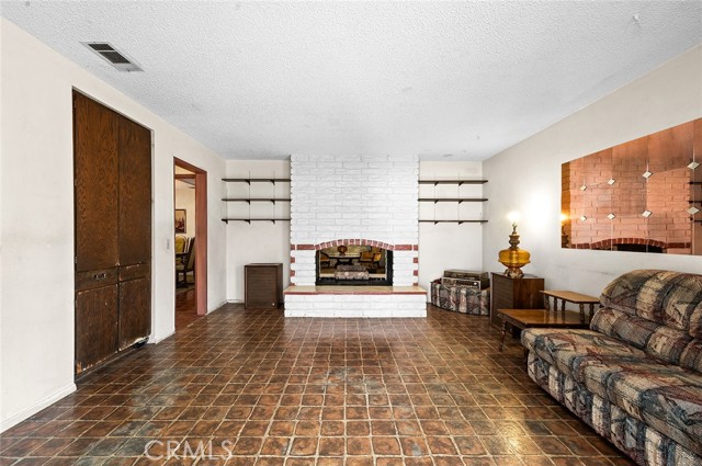 Image 29 of 47 For 1500 Country Club Drive