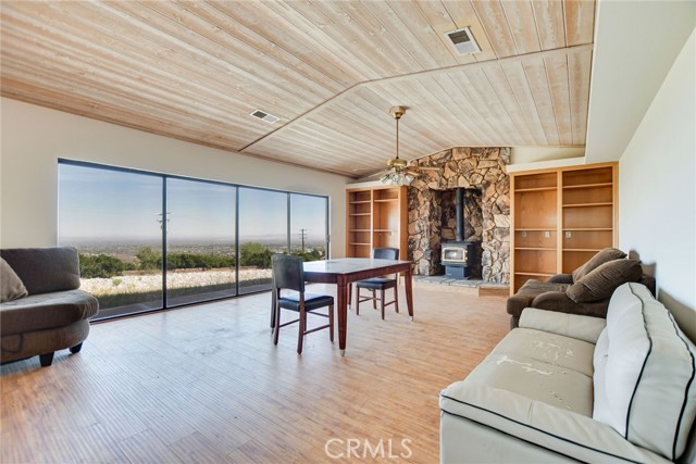 Image 10 of 67 For 2929 Snow Line