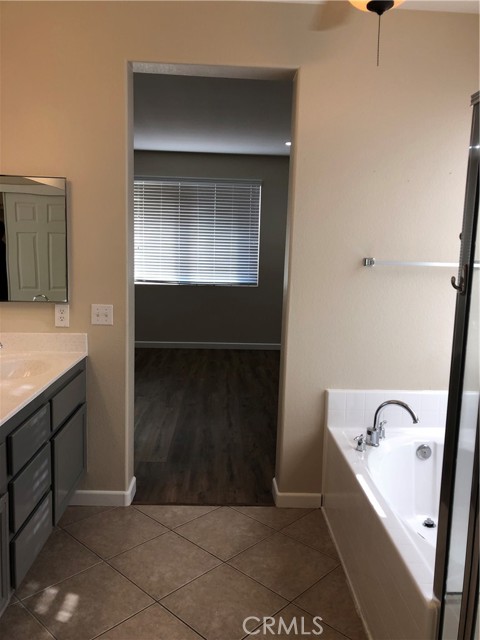 Detail Gallery Image 31 of 63 For 12941 Rising Moon Way, Victorville,  CA 92392 - 4 Beds | 2 Baths