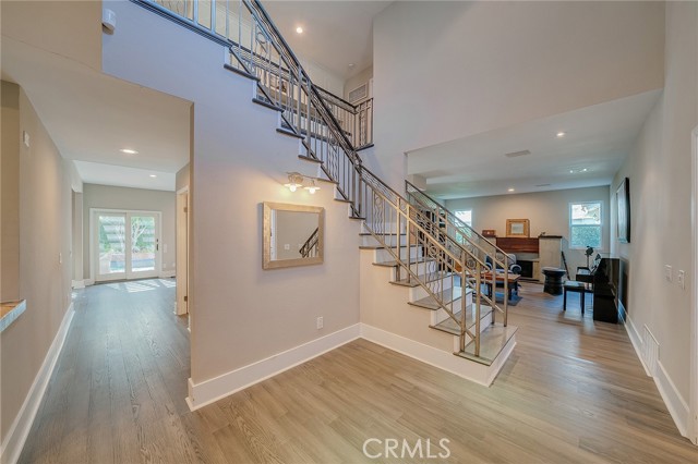 Detail Gallery Image 5 of 31 For 6049 Rustling Oaks Dr, Agoura Hills,  CA 91301 - 4 Beds | 3/1 Baths