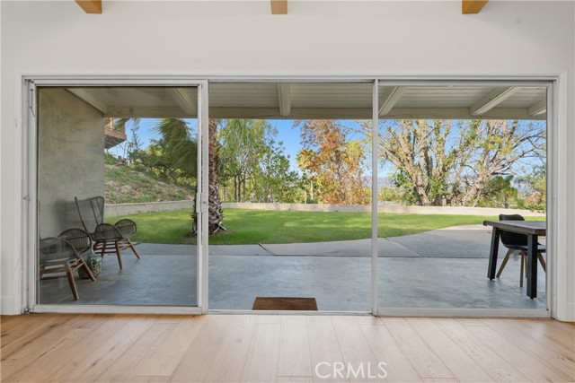 Detail Gallery Image 28 of 38 For 5618 Wilhelmina Ave, Woodland Hills,  CA 91367 - 3 Beds | 2/1 Baths