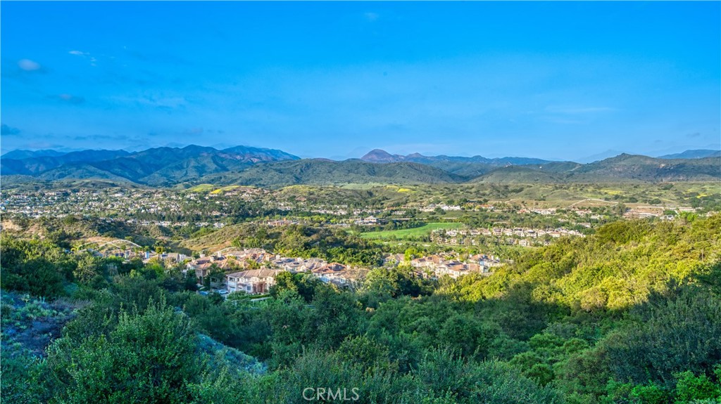 https://media.crmls.org/medias/78edcfee-8550-439f-acfb-e465932d9faf.jpg?preset=X-Large