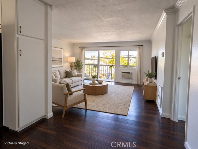 2844 E 3rd Unit: 201