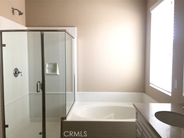 Image 11 of 21 For 5927 Berryhill Drive