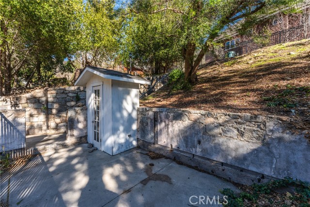 Image 23 of 26 For 1872 Old Waterman Canyon Rd