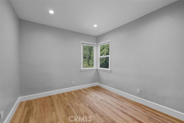 Detail Gallery Image 25 of 43 For 807 Cota, Torrance,  CA 90501 - 2 Beds | 1 Baths