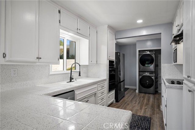 25083 Wheeler Road, Newhall CA: https://media.crmls.org/medias/78f15d51-b25f-49e1-abaf-15fce834e980.jpg