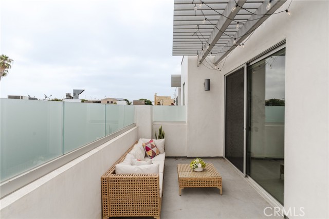 Detail Gallery Image 26 of 27 For 12045 Guerin St Ph4,  Studio City,  CA 91604 - 3 Beds | 3 Baths