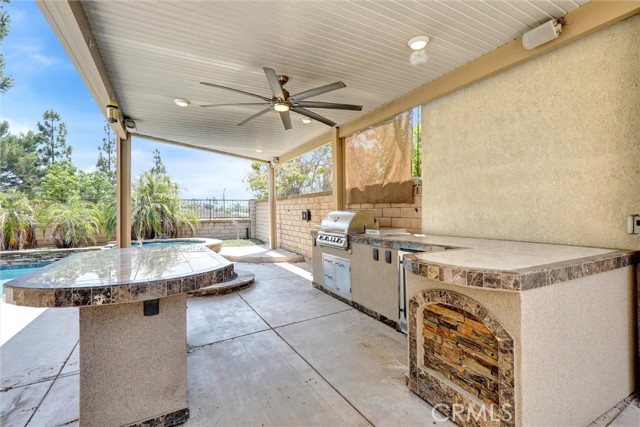 26072 Donegal Lane, Lake Forest CA: https://media.crmls.org/medias/78f4163d-cfc3-4808-aadf-2c5857a392e2.jpg