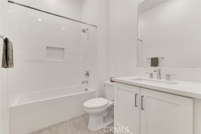 Detail Gallery Image 15 of 53 For 26712 Afton Ln, Valencia,  CA 91381 - 4 Beds | 3/1 Baths