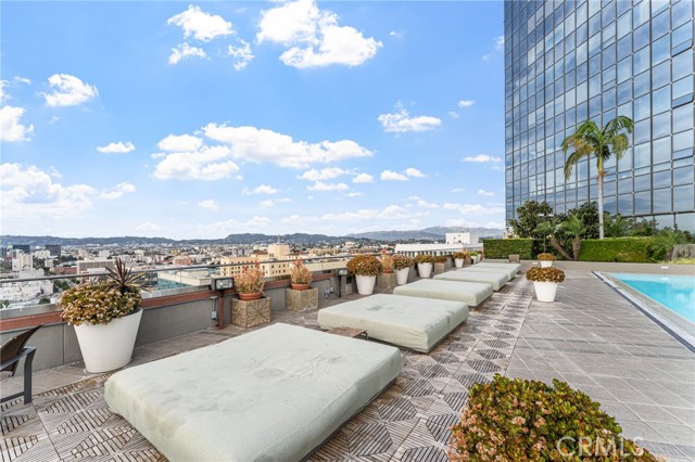 Detail Gallery Image 20 of 37 For 1100 Wilshire Bld #2608,  Los Angeles,  CA 90017 - 1 Beds | 1 Baths