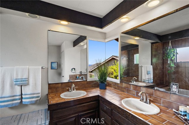 318 Avenida Santa Margarita, San Clemente CA: https://media.crmls.org/medias/78f49cfd-4433-4d5b-98a1-e9c2650f0efc.jpg
