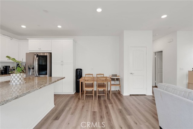 16718 Wyndham Lane, Fontana CA: https://media.crmls.org/medias/78f4da29-9958-44b7-a30a-a17930a44fa5.jpg