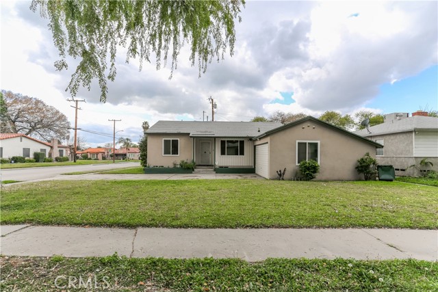 807 W 25th St, San Bernardino, CA 92405