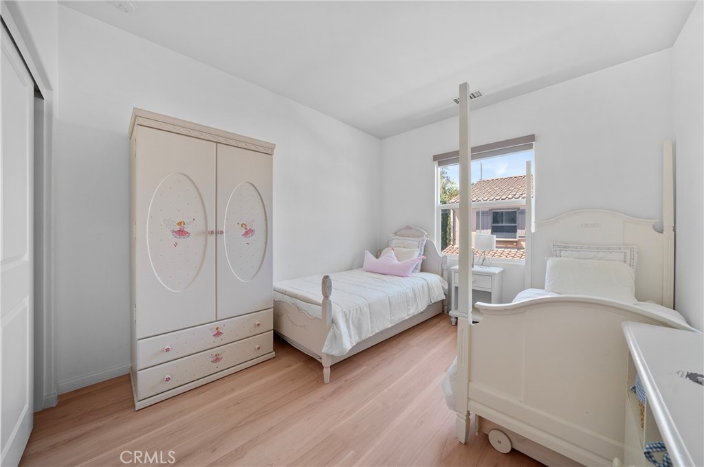 MLS #OC25230521 image #13