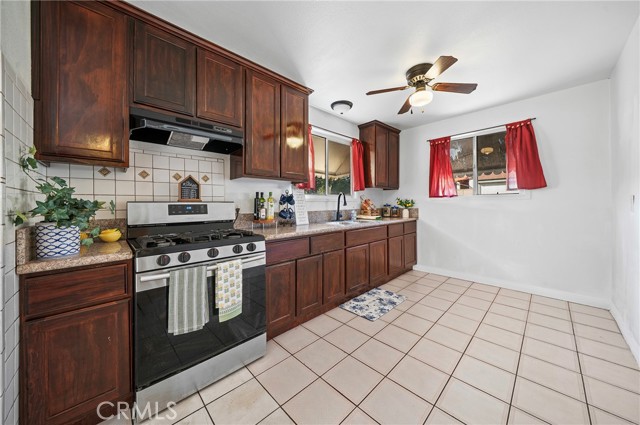 Detail Gallery Image 5 of 25 For 15208 Flynn St, La Puente,  CA 91744 - 4 Beds | 2 Baths