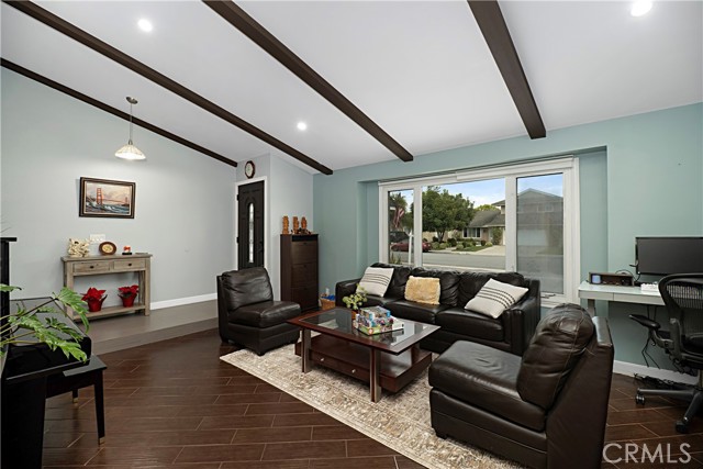 Detail Gallery Image 6 of 33 For 20661 Reef Ln, Huntington Beach,  CA 92646 - 4 Beds | 2 Baths