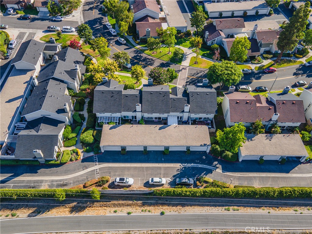 https://media.crmls.org/medias/78f6735b-517f-4ffb-a57c-113ebaac5754.jpg?preset=X-Large