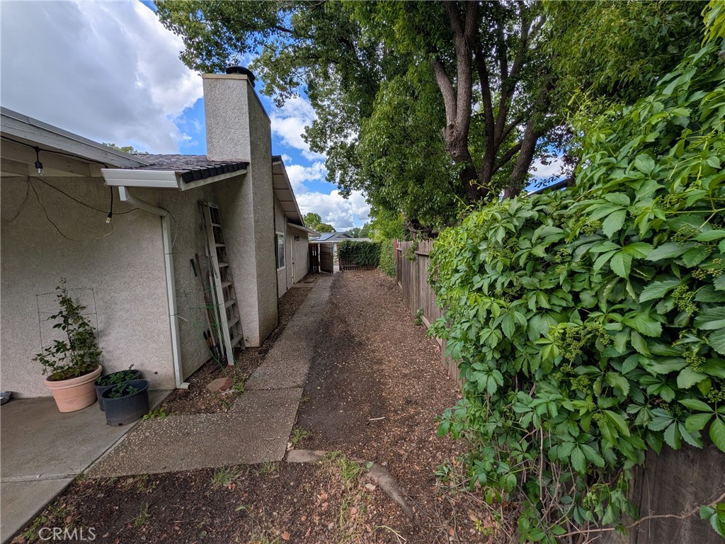 https://media.crmls.org/medias/78f8044e-2e78-4462-964e-ba664dc551ad.jpg?preset=X-Large