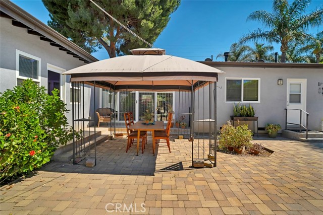 Image 26 of 45 For 18203 Arminta Street