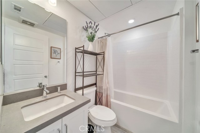 Detail Gallery Image 20 of 32 For 273 W 8th St, San Pedro,  CA 90731 - 4 Beds | 3/1 Baths