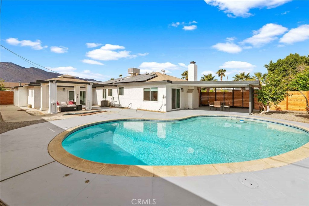 4351 E Calle De Carlos