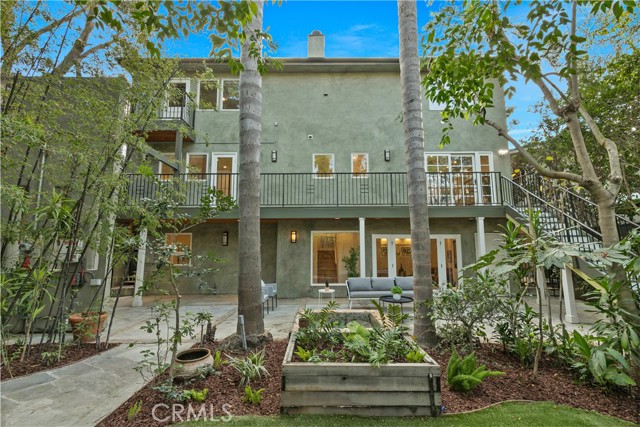 1156 S Carmelina Avenue, Los Angeles CA: https://media.crmls.org/medias/78fa6964-a367-4f3f-98c9-72796812019b.jpg
