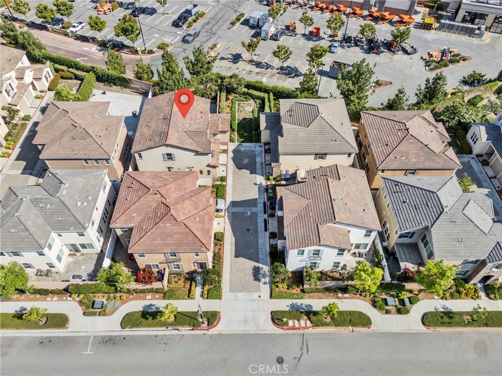 https://media.crmls.org/medias/78fa6e77-d4fb-44bc-a974-d5688f22bea9.jpg?preset=X-Large