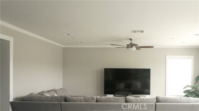 Detail Gallery Image 3 of 30 For 4166 Isabella Cir, Lake Elsinore,  CA 92530 - 3 Beds | 2/1 Baths