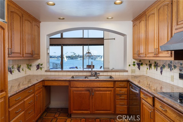 809 Via Lido Soud, Newport Beach CA: https://media.crmls.org/medias/78faa664-d6af-45c5-a6f3-fb283e299848.jpg