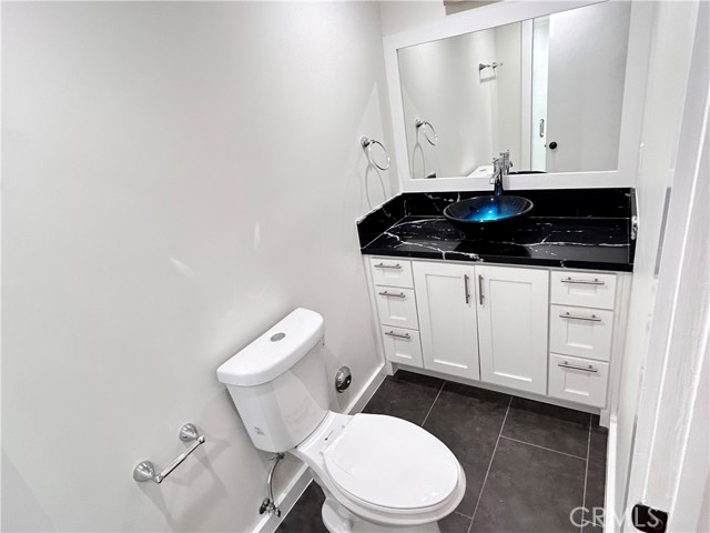 8541 Belmar Avenue, Northridge CA: https://media.crmls.org/medias/78fabc68-b40e-41e0-ab33-f891a2b7b061.jpg
