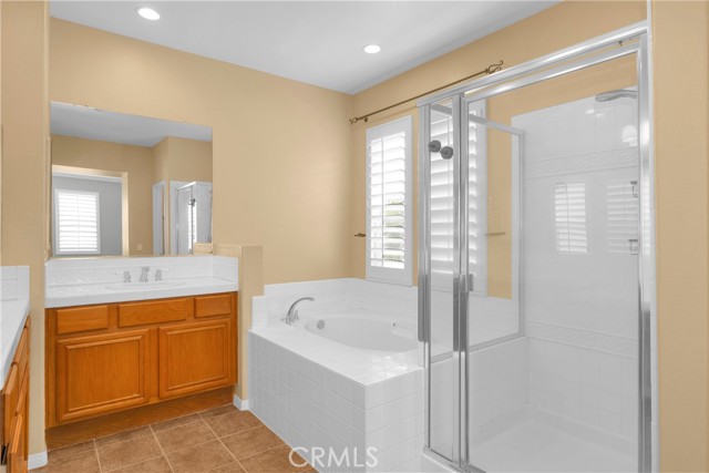 Detail Gallery Image 16 of 31 For 16826 Pembrook Ln, Huntington Beach,  CA 92649 - 4 Beds | 3 Baths