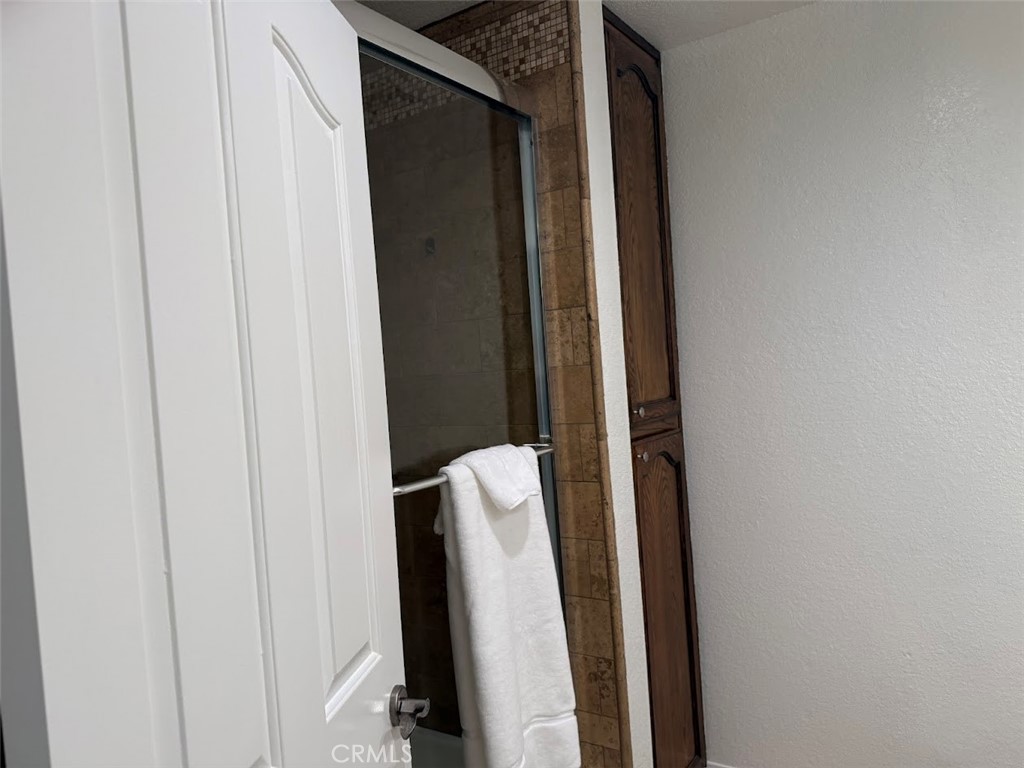 https://media.crmls.org/medias/78fba3cd-2add-4c44-bc0b-7500fa88f9a2.jpg?preset=X-Large