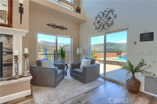 Detail Gallery Image 8 of 66 For 42038 Empty Creek, Oakhurst,  CA 93644 - 3 Beds | 2 Baths