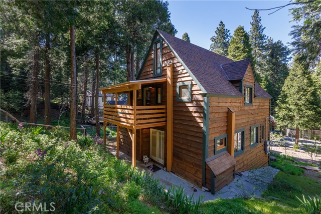 Detail Gallery Image 4 of 43 For 23883 Pioneer Camp Rd, Crestline,  CA 92325 - 4 Beds | 3/1 Baths