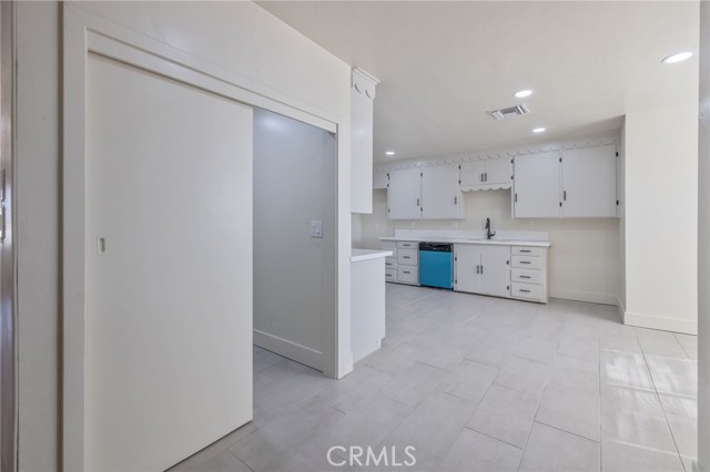 Detail Gallery Image 15 of 52 For 21199 S Feland Ave, Riverdale,  CA 93656 - 3 Beds | 2 Baths