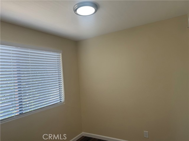 Detail Gallery Image 9 of 25 For 7305 Milwood Ave #7,  Canoga Park,  CA 91303 - 2 Beds | 1 Baths
