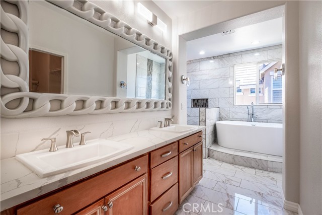 27531 Sunny Creek Drive, Valencia CA: https://media.crmls.org/medias/78feabfb-9770-41ad-a902-6a5870e41480.jpg