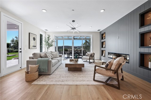 Detail Gallery Image 15 of 75 For 41 Long View Rd, Coto de Caza,  CA 92679 - 4 Beds | 4/1 Baths