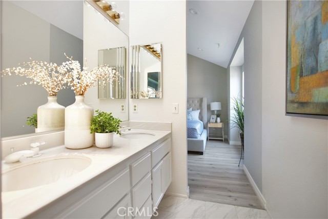 13983 Lemoli Avenue, Hawthorne CA: https://media.crmls.org/medias/78ff46a7-99b6-4136-bdc5-b3ecfeef35e7.jpg
