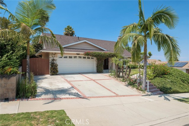2-Car garage with direct acces to the home