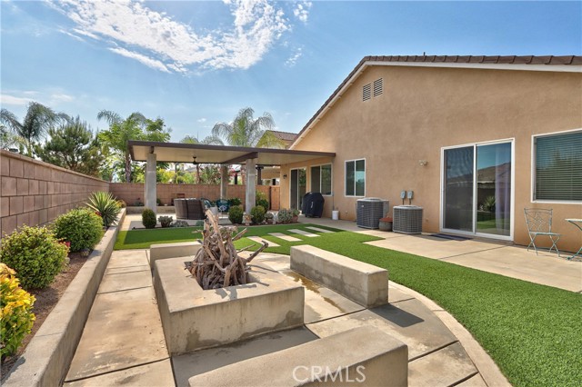 25199 Loring Road, Wildomar CA: https://media.crmls.org/medias/78ffeeb0-aaf5-4156-94e4-661fdfc5f243.jpg
