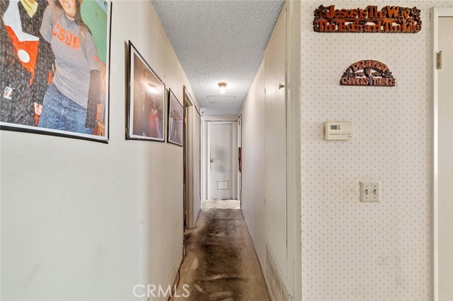 2538 Frost Avenue, Thousand Oaks CA: https://media.crmls.org/medias/79005614-dd29-4373-8509-dd63aaef8f67.jpg