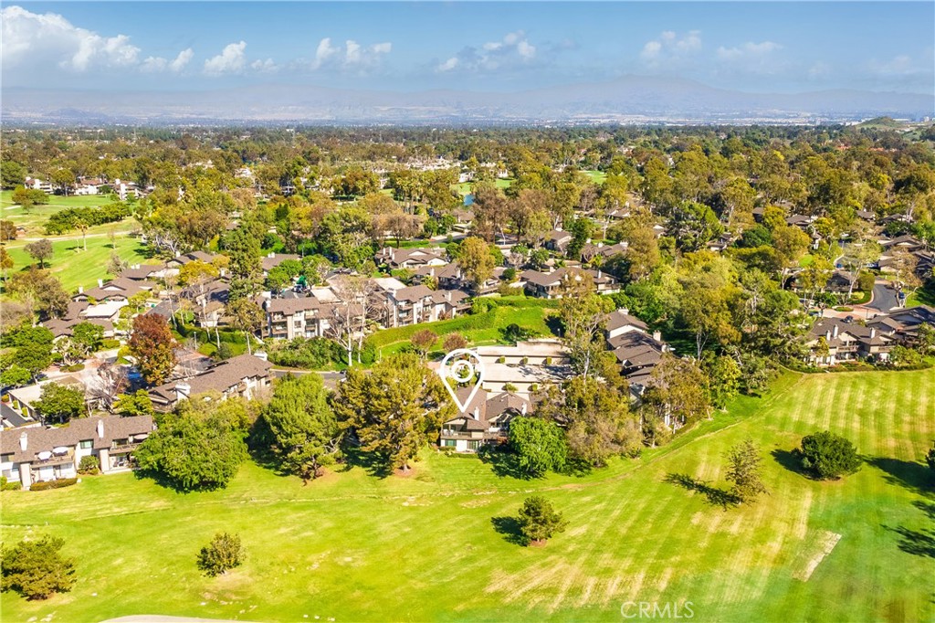 https://media.crmls.org/medias/7900dc6b-8cc8-4a94-bdeb-a66b186b9266.jpg?preset=X-Large