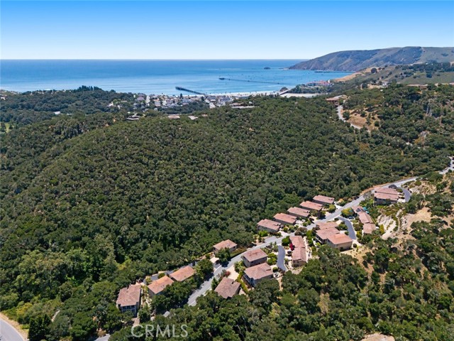 6520 Western Gull Drive, Avila Beach CA: https://media.crmls.org/medias/7900ea85-bb02-4518-9365-75c27993f9e9.jpg