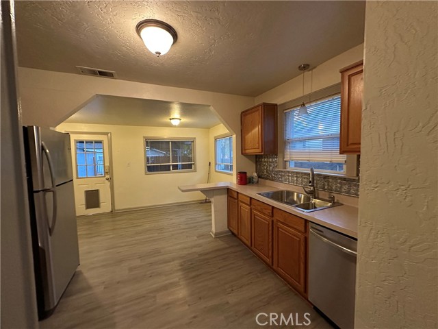 Detail Gallery Image 15 of 42 For 545 S Shasta St, Willows,  CA 95988 - 3 Beds | 1 Baths